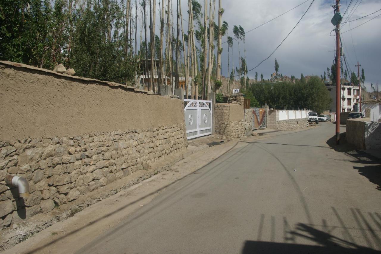 Chandan Guest House Leh Buitenkant foto